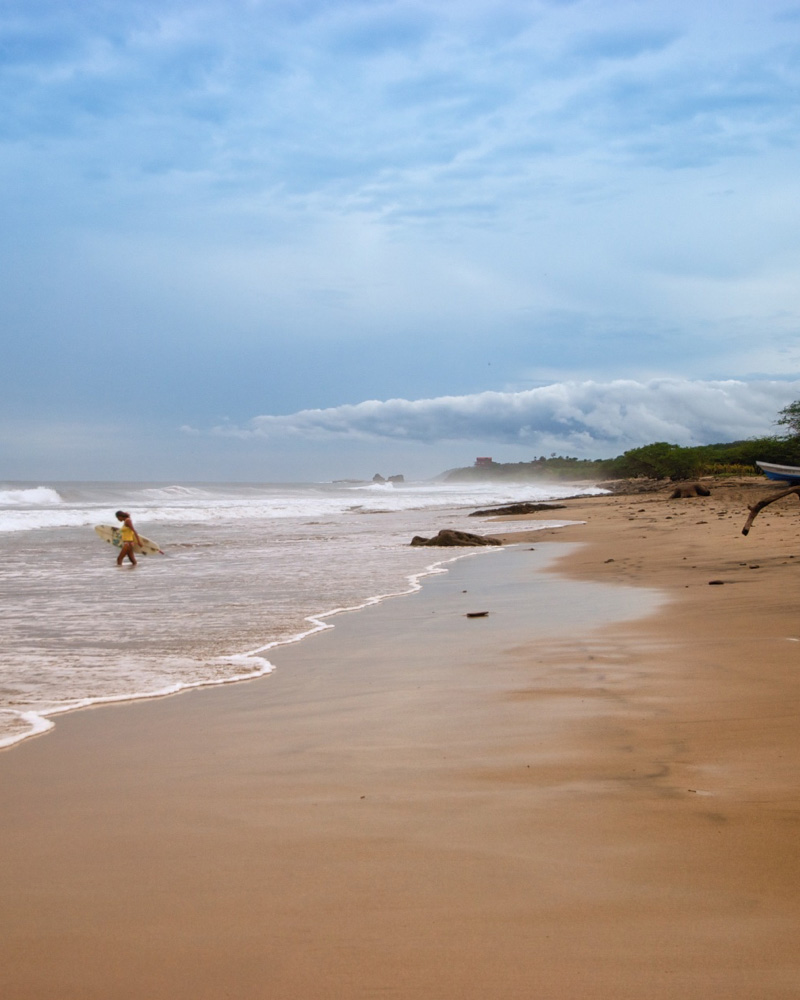 nicaragua surf beach